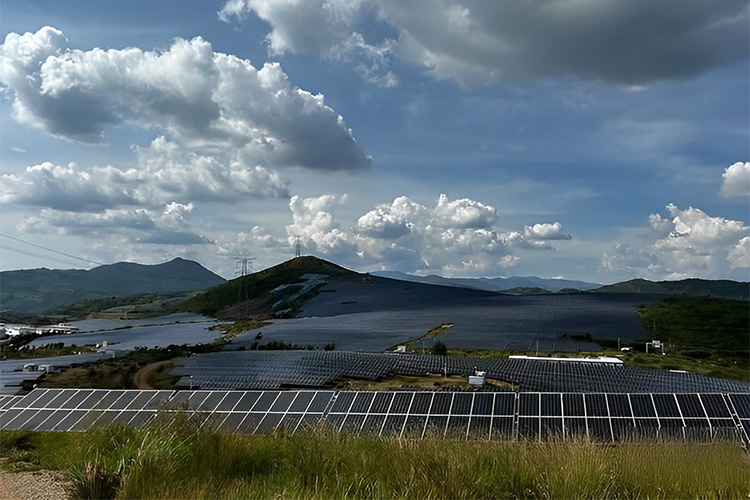 云南西雙版納傣族自治州-國(guó)電電力發(fā)展有限公司景洪市245MWP屋頂分布式光伏發(fā)電EPC項(xiàng)目.jpg